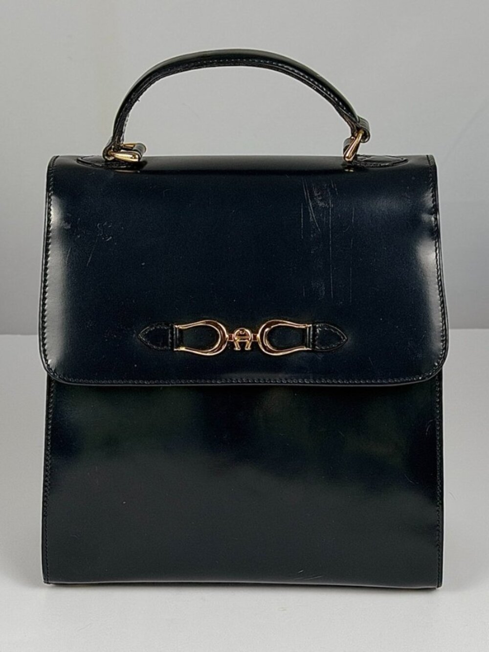 Etienne Aigner Navy Patent Leather Top-Handle Kelly / Doctor Bag - 1970s/80s - Picture 1 of 8